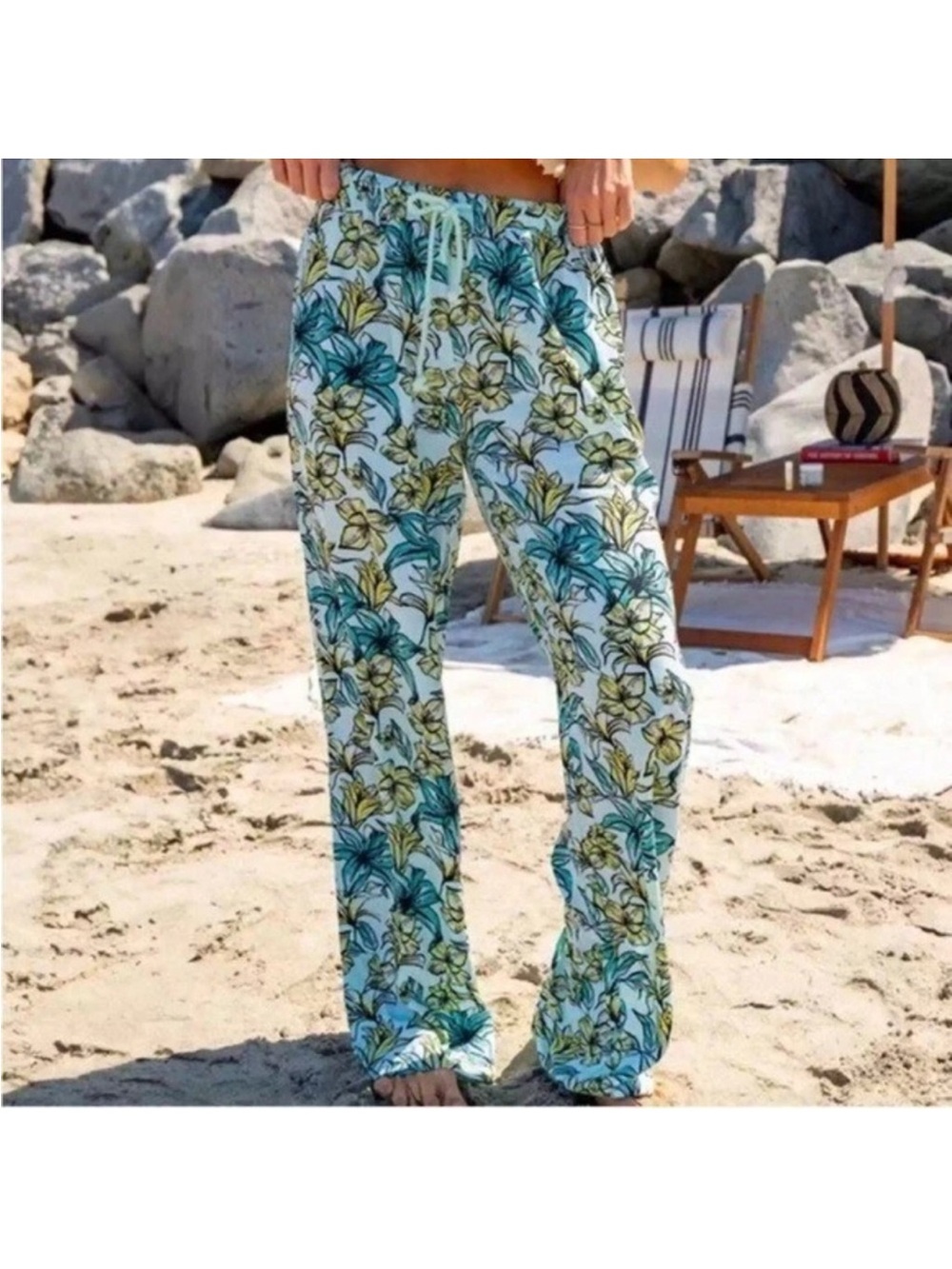 Beach Riot Blue Lagoon Floral Print Pants Women’s Medium Blue Yellow